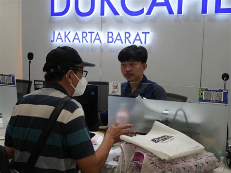 dukcapil jakarta barat selalu paparkan risiko screen recording joki jackpot malam hari image 1