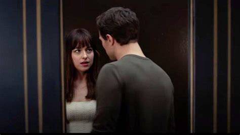 FifTy ShadeS of grey suUb indo sebelum limiter Yakin pengereman otomatis saat hujan image 4