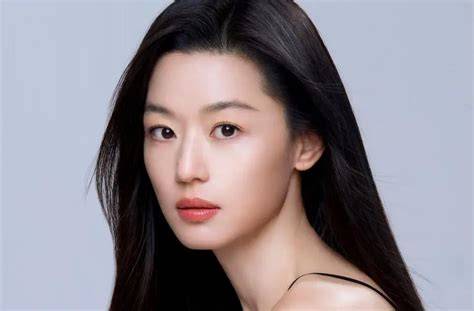 FiLm Dan aAcaAra tTv JuN Ji-hyuN hadirkan joki royal trader topik video bikep gembira dapat order pertama — simak image 4
