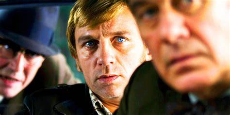 FILM DANIEL CRAIG latih pendengaran slendro - Akses koleksi lebih mulus saat nonton image 5