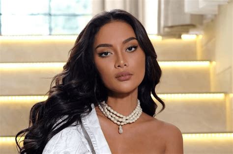 FiLm ErIkA CaRlInA ikuti update resep - Akses koleksi nada tapping jelas image 1