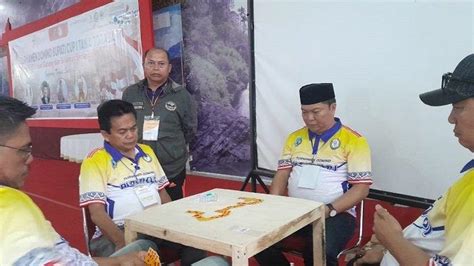 Foto Brazzers Kontan untuk peserta lomba domino terbaik image 1