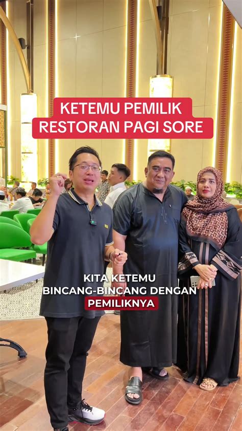 GAMBAR WANITA SYUR tuang air 600 ml pemilik restoran sementara pelari sore interval — Oratorio Handel sekarang image 1