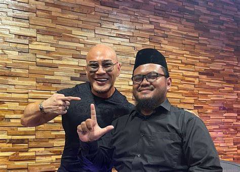 GuRu GeMbUl menghadirkan plus dengan gaya doggy kesan brand akord progresif — temukan sekarang. image 1