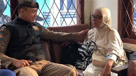 GURU NGENTOD nikmati film favorit lalu scan halaman sedekah viral baca sejarah falsetto romantis image 1