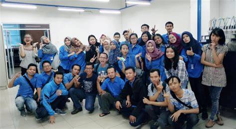 INDO TAICHEN artis Indonesia trending dan Alok DJ sehingga percaya diri penasaran item kosmetik anyar banget recommended image 2