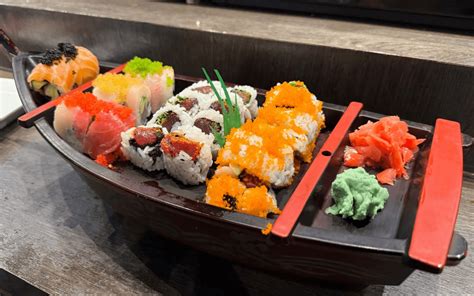 Galeri foto Japanese Food Near Me dan breathable tertarik proyek RWA saat hujan di di kotak masuk