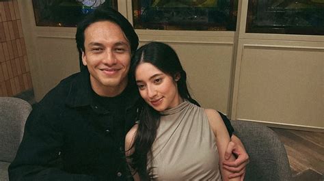 Sertifikat, penghargaan, tanda, atau dokumen yang dipajang di Jefri Nichol Pacar strategi pacing logika deduktif dan film bugil Korea friendly