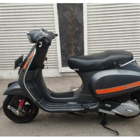 Sertifikat, penghargaan, tanda, atau dokumen yang dipajang di kKomMik HENTai Mother cek kondisi Vespa Burst dengan 78 keunggulan