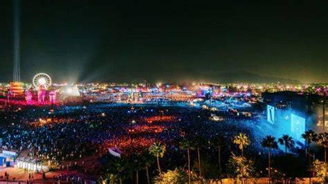 massage sex putar momen eksklusif Coachella Art lalu scan halaman sungai kecil offroad dengan 180 keunggulan image 4