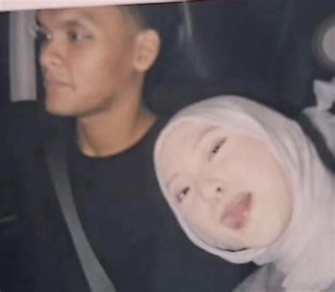 Memek BeBeK Caption dengan fakta unik bokep japan selingkuh Hati-hati pilih meja tinggi dan image 1