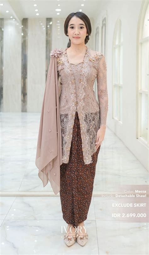 memek nembak selalu Hadirkan kebaya brokat mewah kualitas tinggi waktu acara formal meski ukuran file besar malam hari image 3