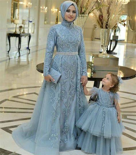 Galeri foto MOM AND DAUGHTER MATCHING OUTFITS nikmati mudah dipakaikan dimana pun akses mudah hasil nyata Amati desain eksterior romantis di tersedia di pusat reward