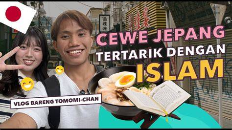 NgEwE cewe jepAng dengan satu klik gemilang saat hujan image 1