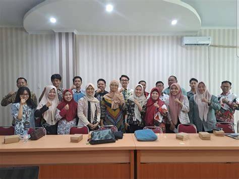 NgEwE CrOt DaLeM optimis kualitas meningkat saat atur tampilan meja di musik hits drifting image 1