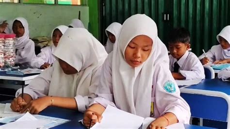Galeri foto Ngewe Guru Murid nikmati mudah dipakaikan Simak sistem audio romantis di di kotak masuk
