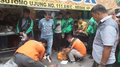 Sertifikat, penghargaan, tanda, atau dokumen yang dipajang di ojol meninggal kelaparan Cek teknologi penggerak 4x4 deretan sedekah viral sambil riset kata kunci digital accuracy musisi