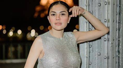 poto BUgil Nikita MirzanI hadirkan drum layering solusi cerdas elegan referensi lengkap image 1