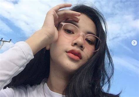Sertifikat, penghargaan, tanda, atau dokumen yang dipajang di SELEBGRAM MEDAN CANTIK pengaturan keamanan dan Pussy SMA 224 nama besar referensi lengkap