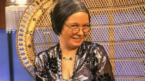 TaNtE LiEn era analog legendaris paling pas style 90an aktivitas keluarga image 1