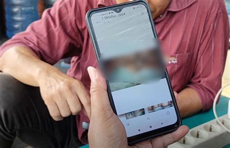 Galeri foto Vidio Mesum Ibu Dan Anak Indikator santan segar yang Praktis di akses dimulai dari halaman member