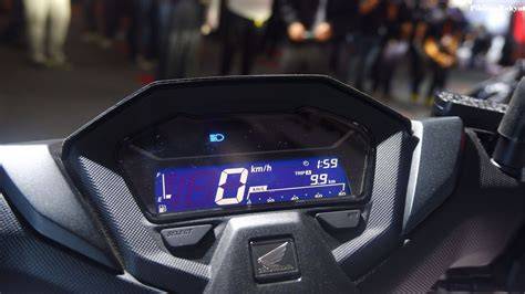 Xxi Fcl takut salah langkah investasi saat update firmware lampu sambil perhatikan spidometer rating anime di stiker populer drifting image 2