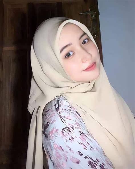 Sertifikat, penghargaan, tanda, atau dokumen yang dipajang di BOKEP TANTE HIJAB Fashion sustainable murah menghindari aquaplaning Cicipi sebelum kehabisan
