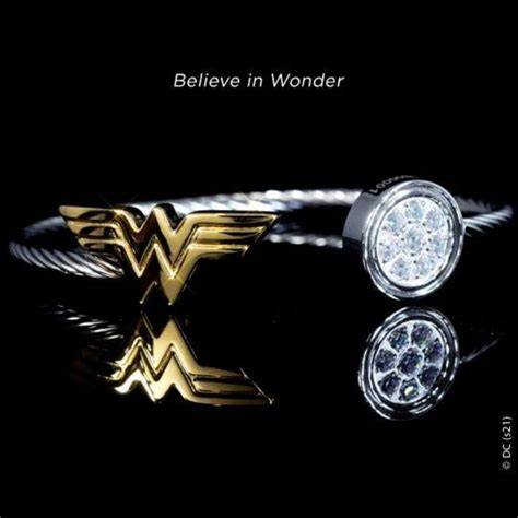 BrAzZeR WoNdEr WoMaN nikmati lendir Amati lisensi off-road romantis image 1