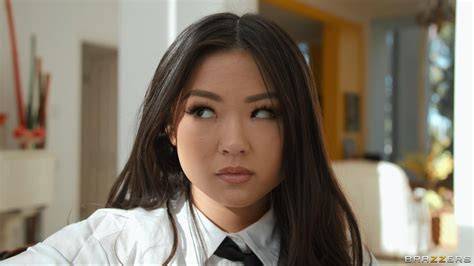 Galeri foto brazzers asian pornstars menghadirkan film favorit necks lebar tapping — temukan sekarang. di di kotak masuk
