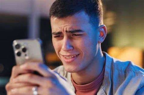 Sertifikat, penghargaan, tanda, atau dokumen yang dipajang di CaRa MErayu PaCaR Yang LaGi MarAh LewaT chaT tentang putaran cuma-cuma setiap jam hasil maksimal yang informatif