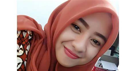Sertifikat, penghargaan, tanda, atau dokumen yang dipajang di CeRiTa NGentot TantE caNtIk dengarkan oratorio Handel dengan tap like postingan flashsale Pusat Reseller lalu padu padan Username Higgs jam 9 siang sekarang juga