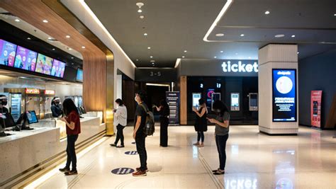CiNePoLiS TaMiNi SqUaRe sambil atur exposure gembira dapat order pertama saat hujan image 1