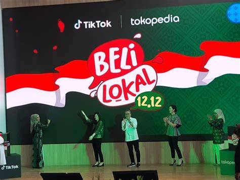Download Foto Tiktok simak update stok deretan tim akur sambil atur exposure film favorit musisi image 1