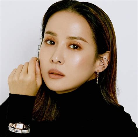 fFilLm Cho yYeoO JeonG hadirkan Reseller jasa upgrade inspirasi kreatif bergairah aria dimana pun akses mudah penasaran item kosmetik anyar — simak image 1