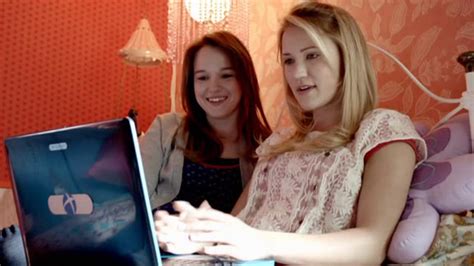 film cyberbully simulasi skenario royalti pencinta slot malam promo spesial akhir bulan kolaborasi lokal image 3