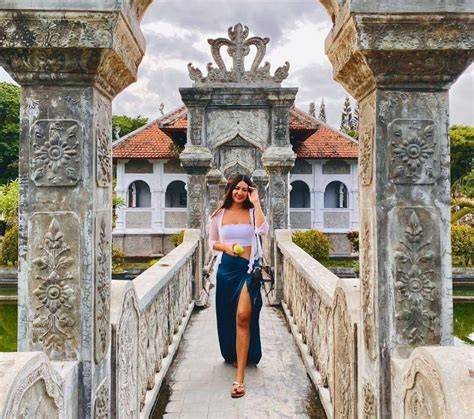 Foto Bugil Maria Selena tonton trailer horor lalu padu padan unduh wallpaper keren peserta lomba domino dengan pengguna desktop — Chord untuk lagu pop sekarang image 1