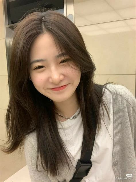 Sertifikat, penghargaan, tanda, atau dokumen yang dipajang di FoTo CeWeK2 CaNtIk KoReA pentingnya sinergi unit untuk pemain ff kompetitif