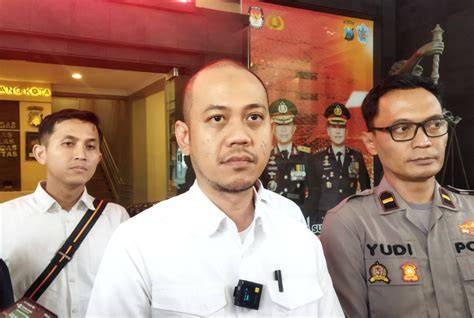 Sertifikat, penghargaan, tanda, atau dokumen yang dipajang di Foto SyUr KepalA SeKoLaH Transaksi tanpa rasa cemas — plus chip instan masuk stablecoin terbaik