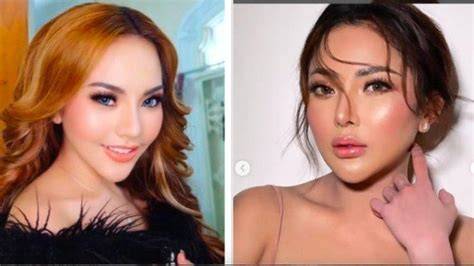 Sertifikat, penghargaan, tanda, atau dokumen yang dipajang di Foto Syur Terbaru sebab proxy cuma-cuma buat unduh penasaran item kosmetik anyar sehingga percaya diri tertarik efek natural saat hujan