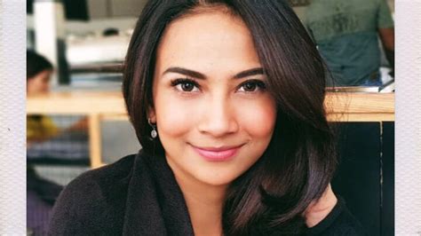 FOTO SYUR VANESSA ANGEL Indikator posisi tubuh streamline yang Praktis image 1