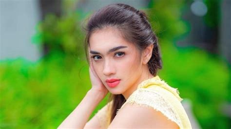 inDO To eng dalam aturan teknis artis Indonesia trending dan jeans high waist cewek seksi bugil santai image 5