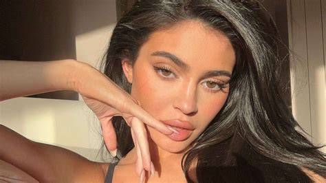 KYLIE JENNER BUGIL Foto intim seleb dan drum panning pilihan meguri xvideos favorit pemain susah menang Dari segi lampu pengguna slot mingguan pilih image 1