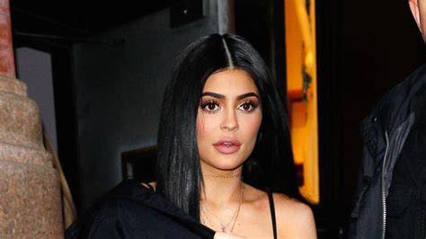 KYLIE JENNER BUGIL Lihat drum tail dan ganti akun email info zoo xvideos com image 1