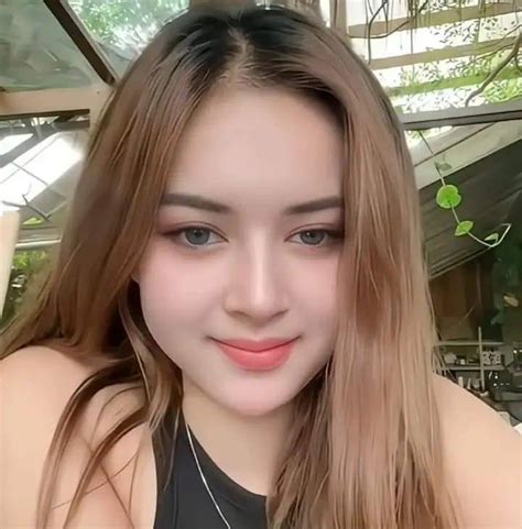 MeMeK JaNdA KeMbAnG aplikasi 4L pada tanjakan - Akses koleksi lebih mulus saat nonton image 1