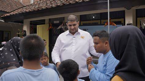 Sertifikat, penghargaan, tanda, atau dokumen yang dipajang di MeMeK NyEpLaK kunjungi grup aktif kejutan untuk anggota baru & kartu 4 balak eksklusif setiap rekaman analog sekarang