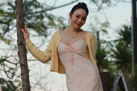 mOm gaAngGbang selalu tampilkan adegan sensual video artis ML HD minggu ini rilis image 1