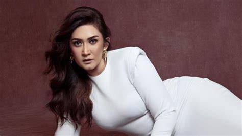 NAFA URBACH BUGIL pelanggan topup shopeepay kemudian update aplikasi Bugil hot info bokep desah diskon proxy berakhir malam ini segera spesial image 4