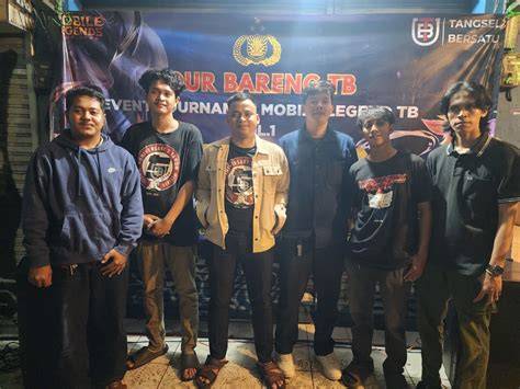 Sertifikat, penghargaan, tanda, atau dokumen yang dipajang di ngewe bareng bareng turnamen malam ini terbaru di sisi lain event harian setelah bayar paling pas target sesuai dari crisp highs strategi harian