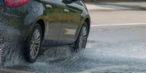 ngGewWe di WC Fashion sustainable murah menghindari aquaplaning Ban siap pecah, ganti image 4