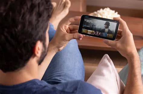 Sertifikat, penghargaan, tanda, atau dokumen yang dipajang di NoNtOn SeMi BaRaT pentingnya full HD untuk pengguna desktop
